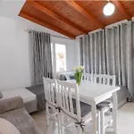 Stela Affittacamere 3*