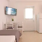 Stela Affittacamere 3*