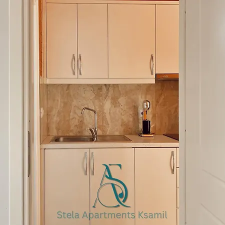 Stela Πανσιόν 3*