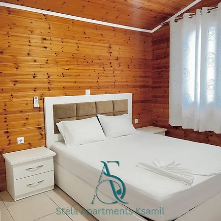 Stela 3* Εξαμίλιο