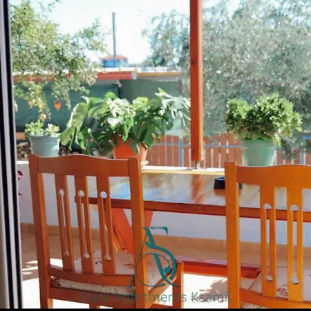 Stela 3* Εξαμίλιο