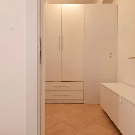 Stela كساميل